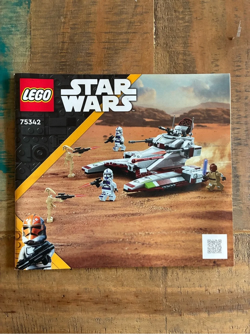 CompleteLEGO Star Wars: Republic Fighter Tank (75342) 6 MINIFIGURES; MACE WINDU
